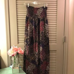 Rue 21 Staples Maxi Dress